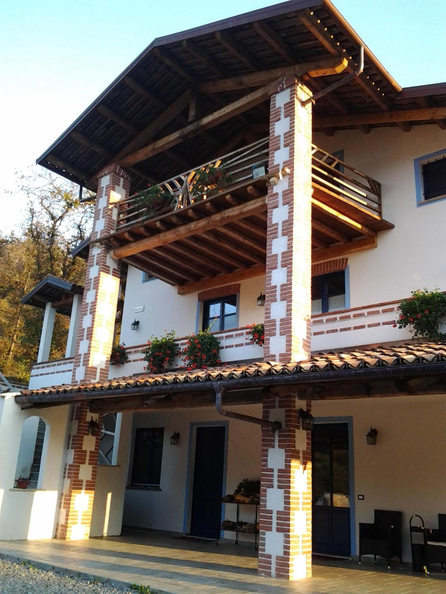 Agriturismo Bio-Ecologico Sant'Isidoro Roccaforte Mondovì Exterior foto